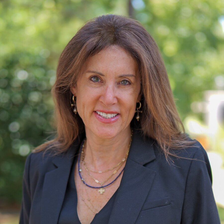 Stephanie Cole Image